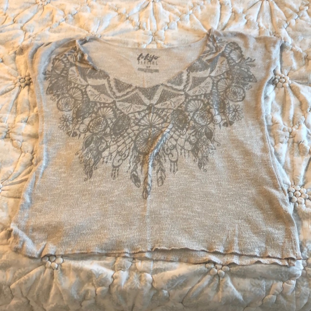 short sleeve shirt